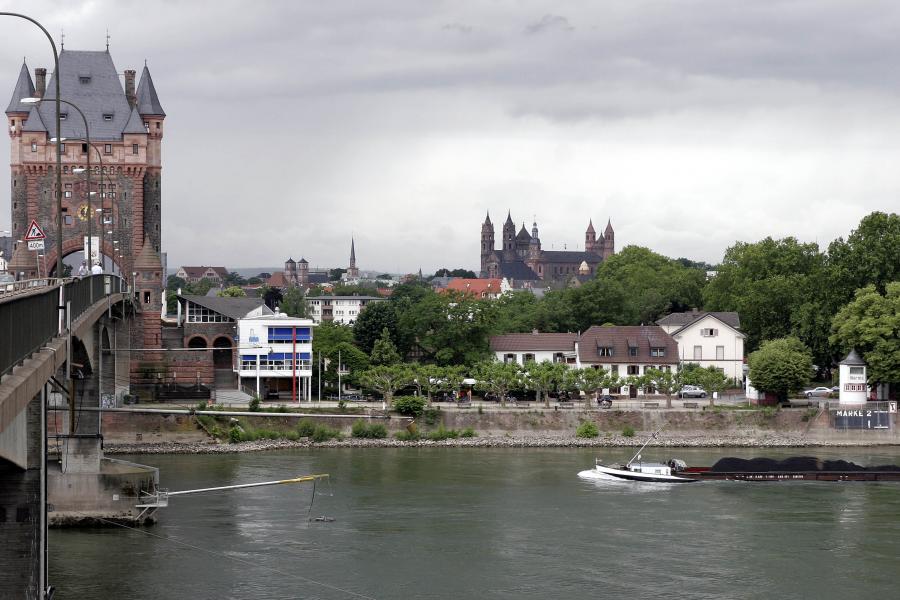 Blick auf den Rhein in Worms